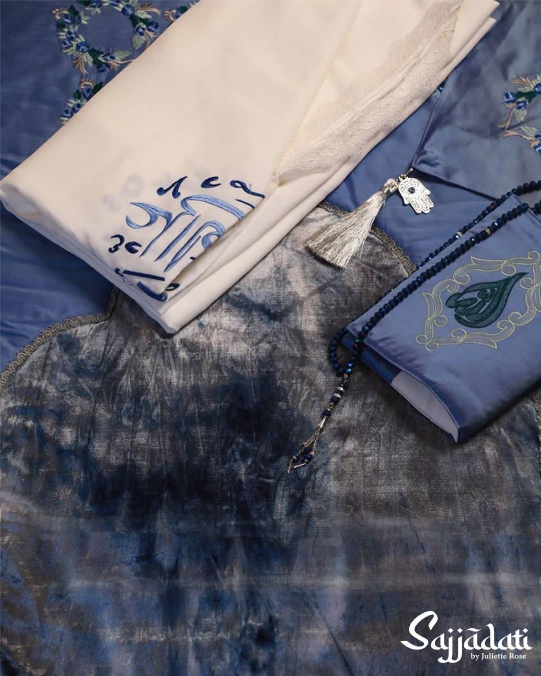 Blue Prayer Mat In Velvet